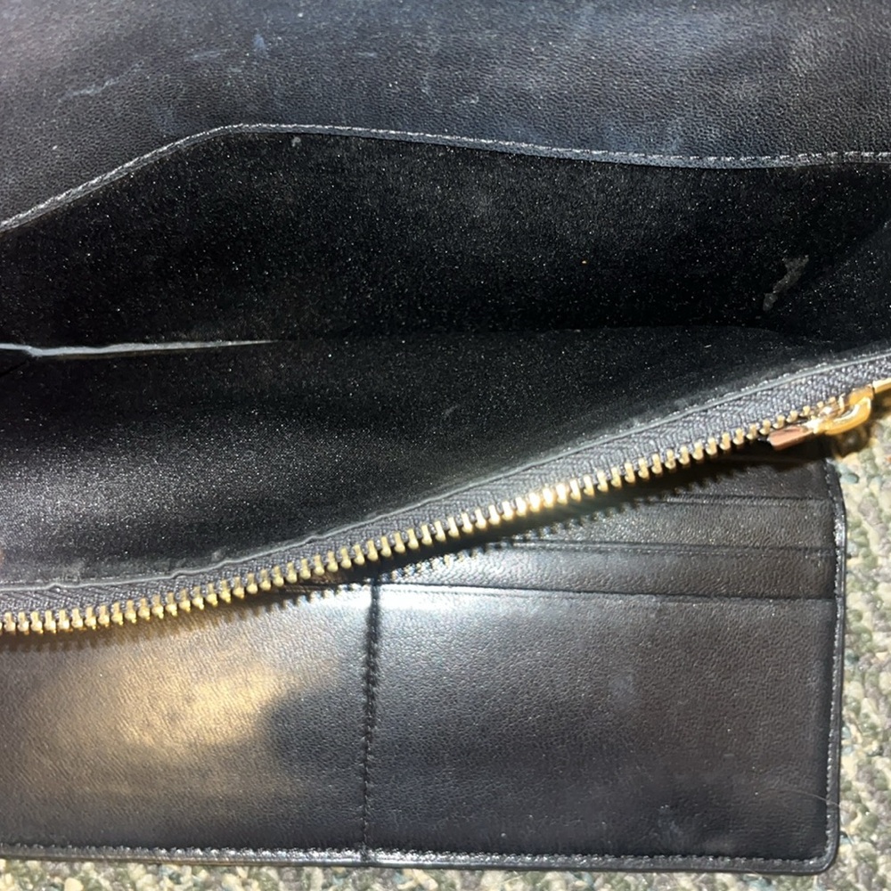 Henri Bendel supple soft Leather Black Studded Wallet Rare Vintage - Picture 4 of 5